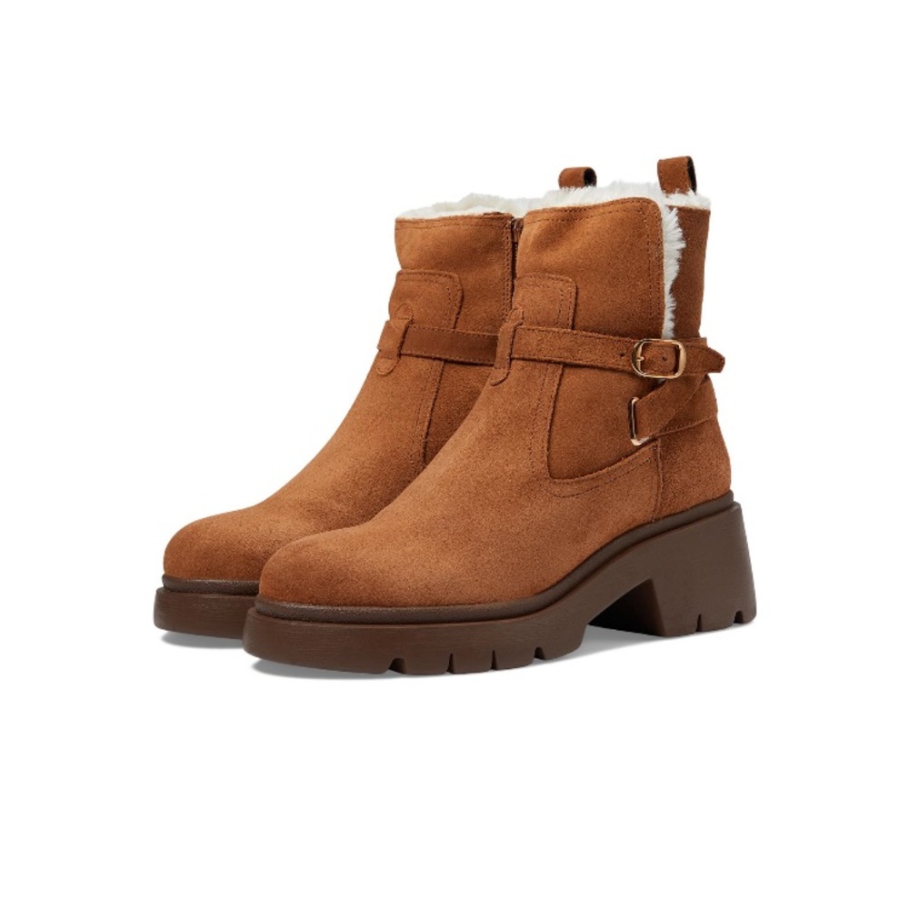 Women's Steve Madden Colette lug sole buckle boots Sz 8